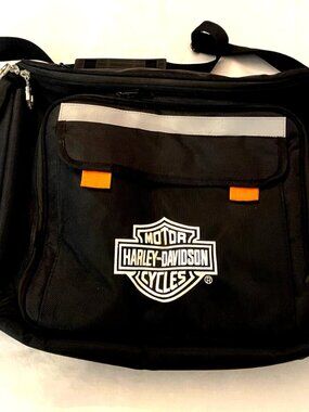 Harley Davidson Insulated Travel Picnic Set 11 1/2" x 18" x 6 1/2" w/Rain Cover